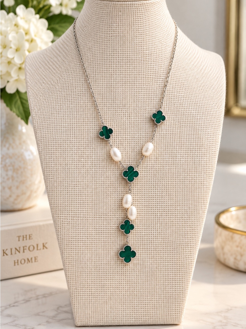 New Medina fine pearls- Elegant Green Clover Pearl lariat necklace